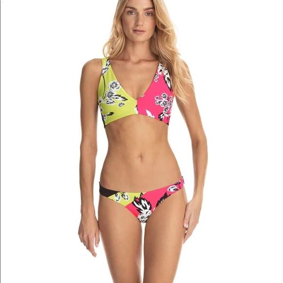 COPY - New maaji ringling  flirt reversible signature cut bottoms - Picture 2 of 7